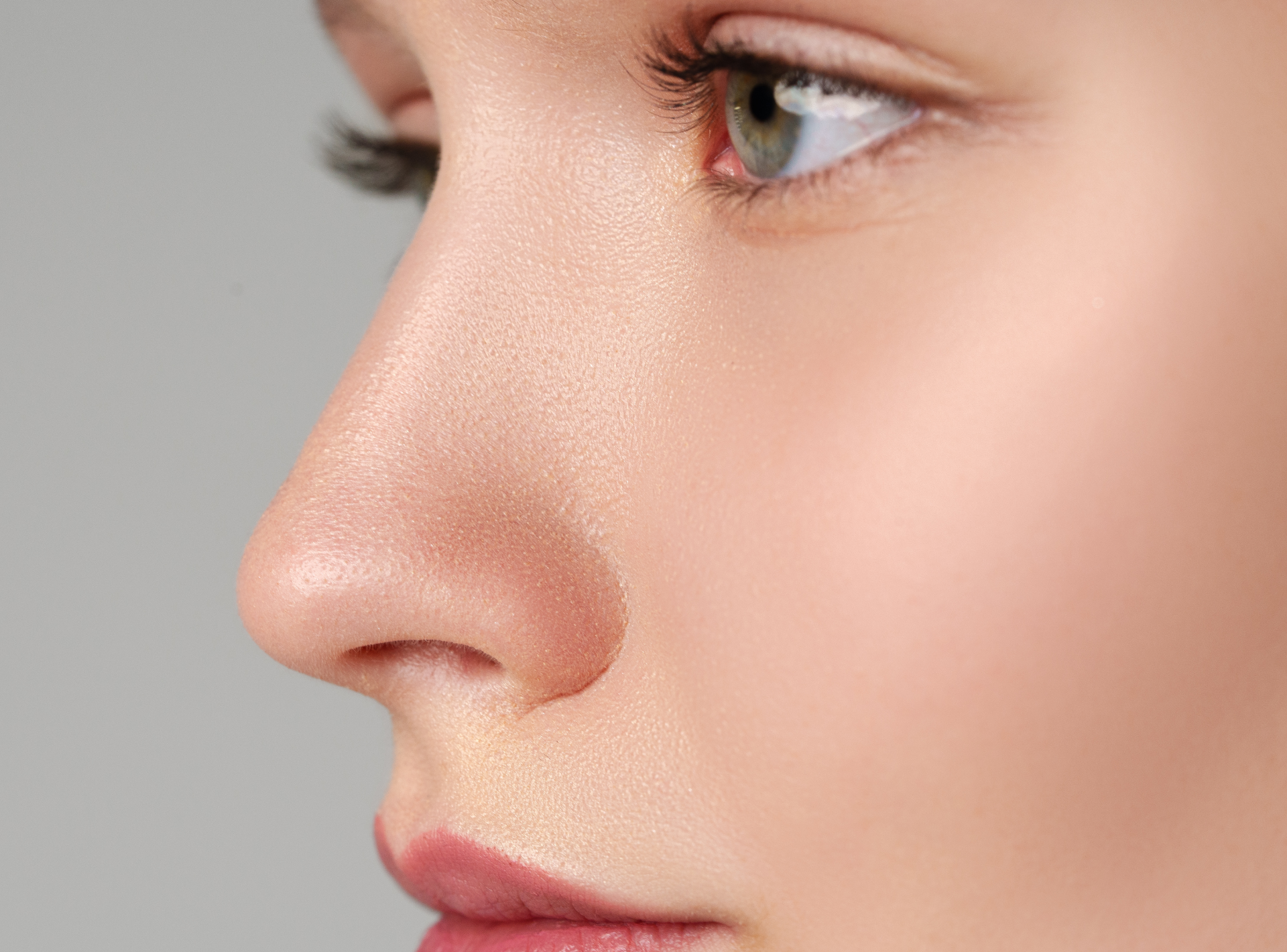 Non-surgical Nose Job Vs Traditional Rhinoplasty