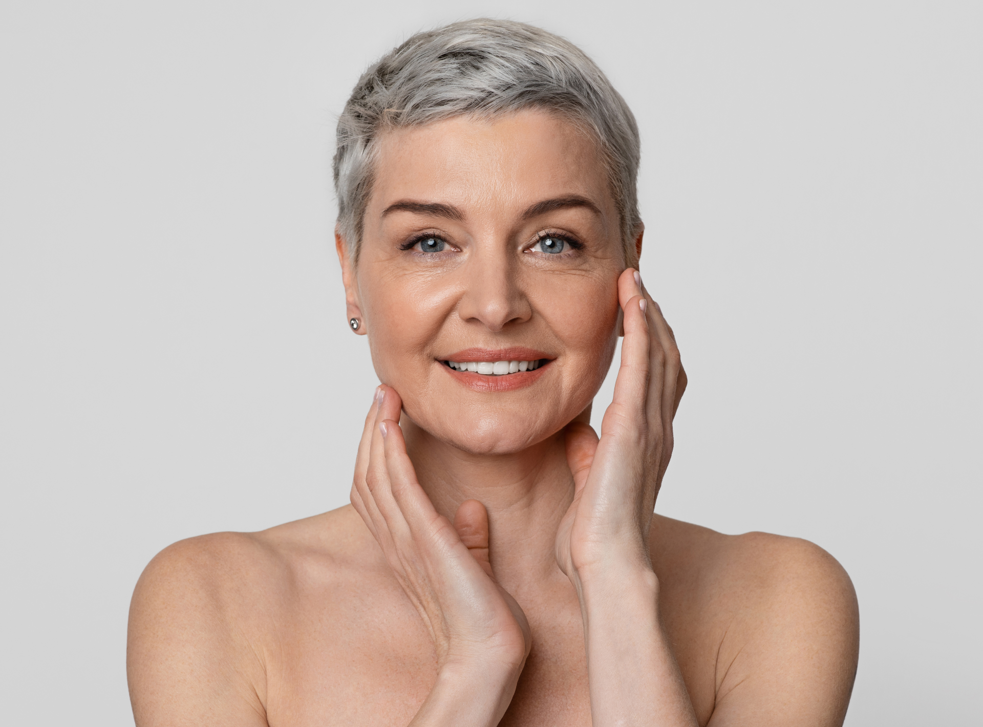 Give Your Appearance a ‘lift’ with Facelift Surgical Treatment