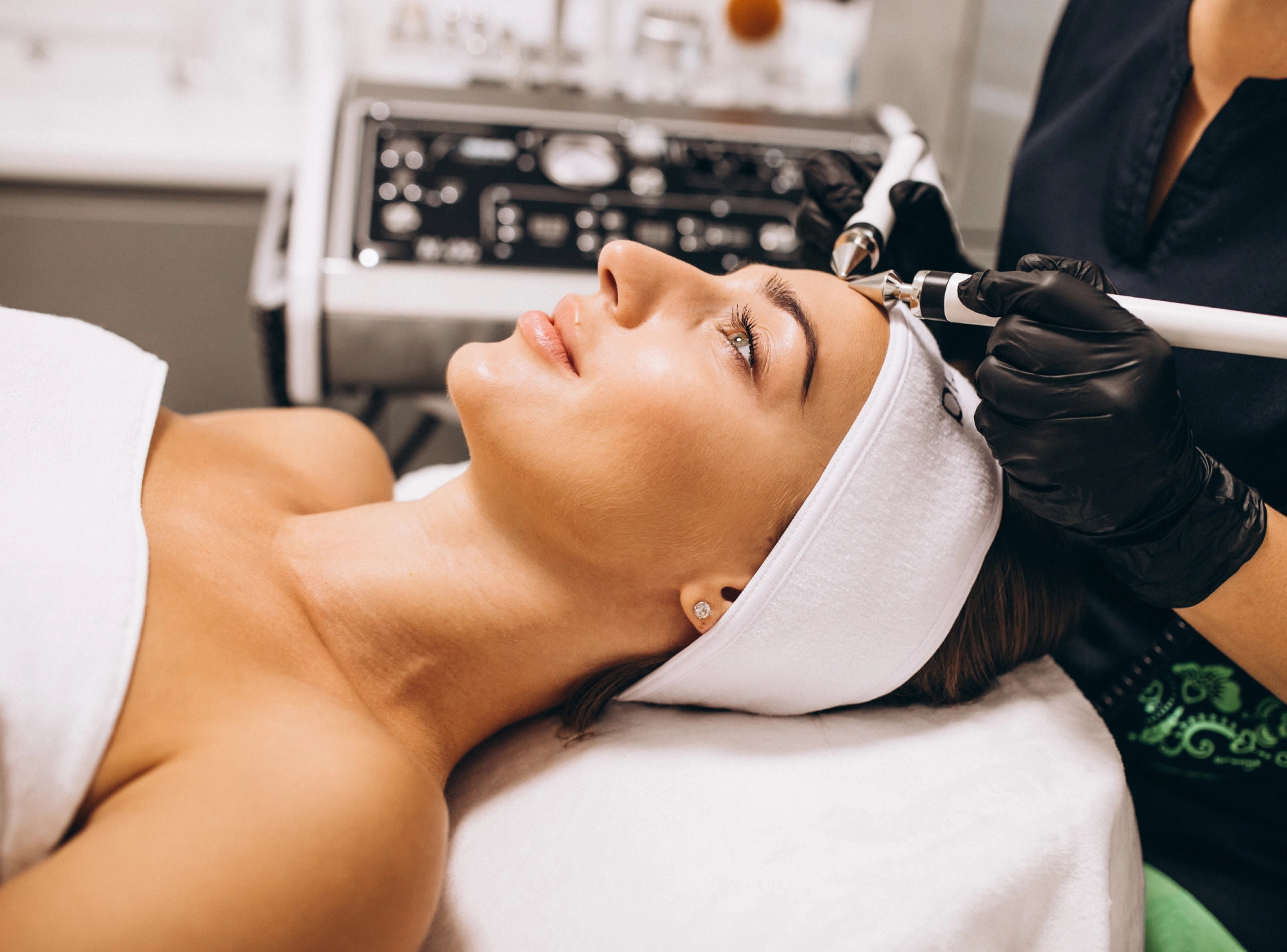 Exploring Potential Side Effects and Risks of Hydrafacial Treatments