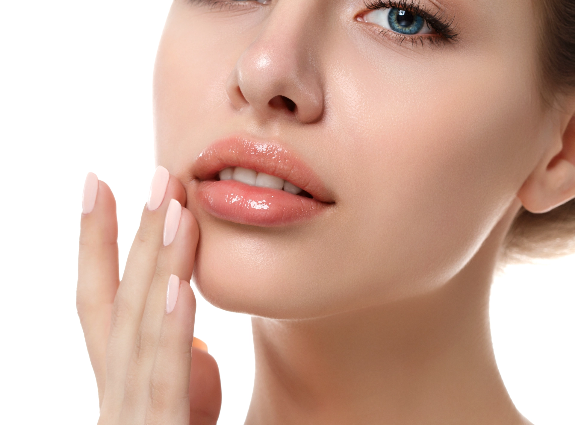 Lip Lift Vs. Lip Injections