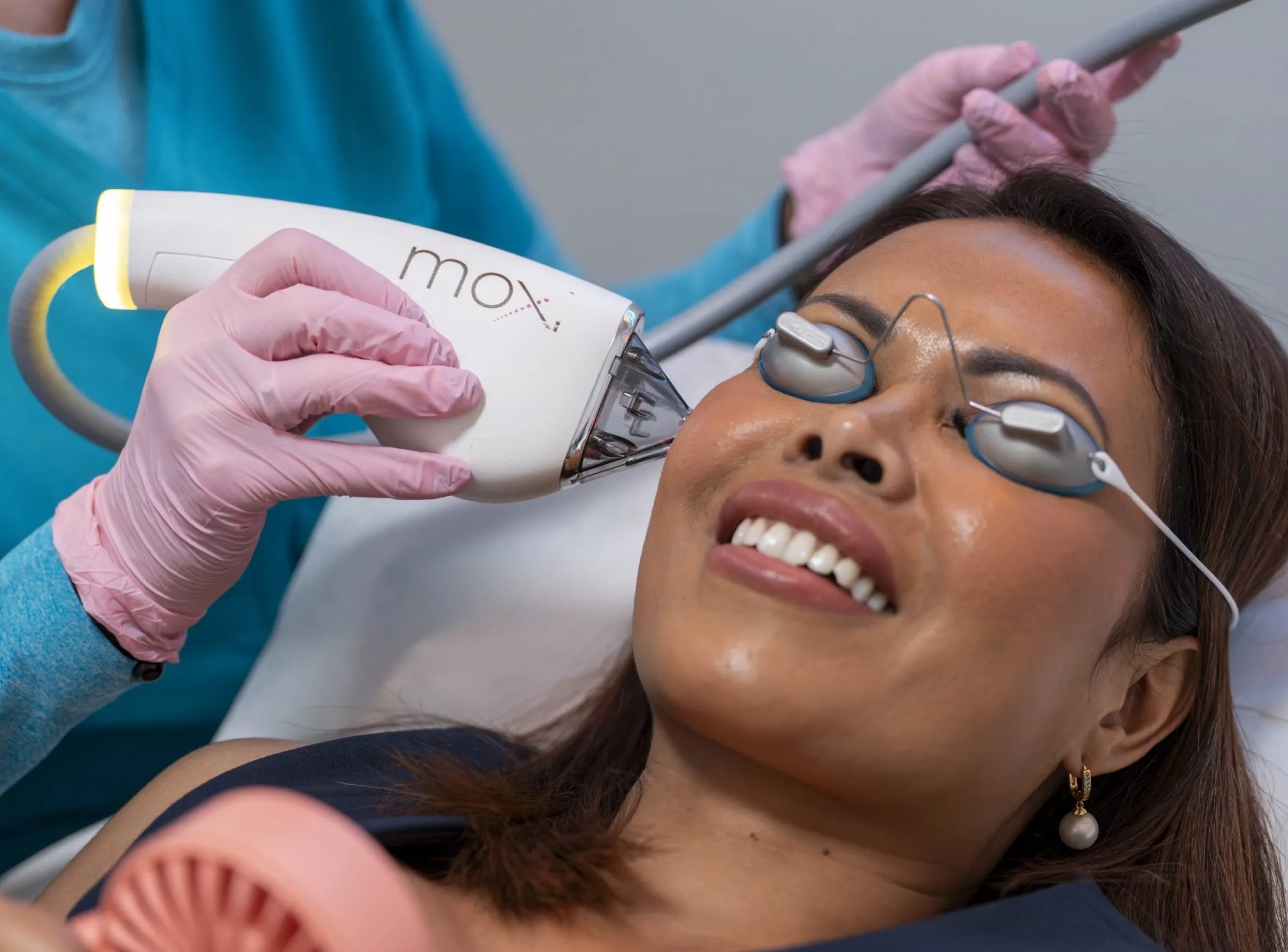Moxi Laser Treatment for Summer Skin Care