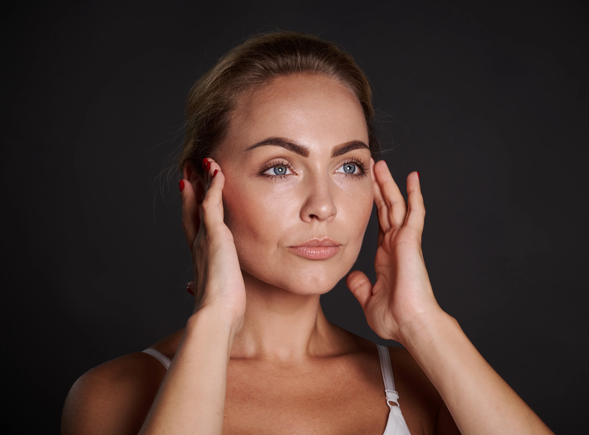 Key Questions to Ask Before Deciding on Facelift Surgery